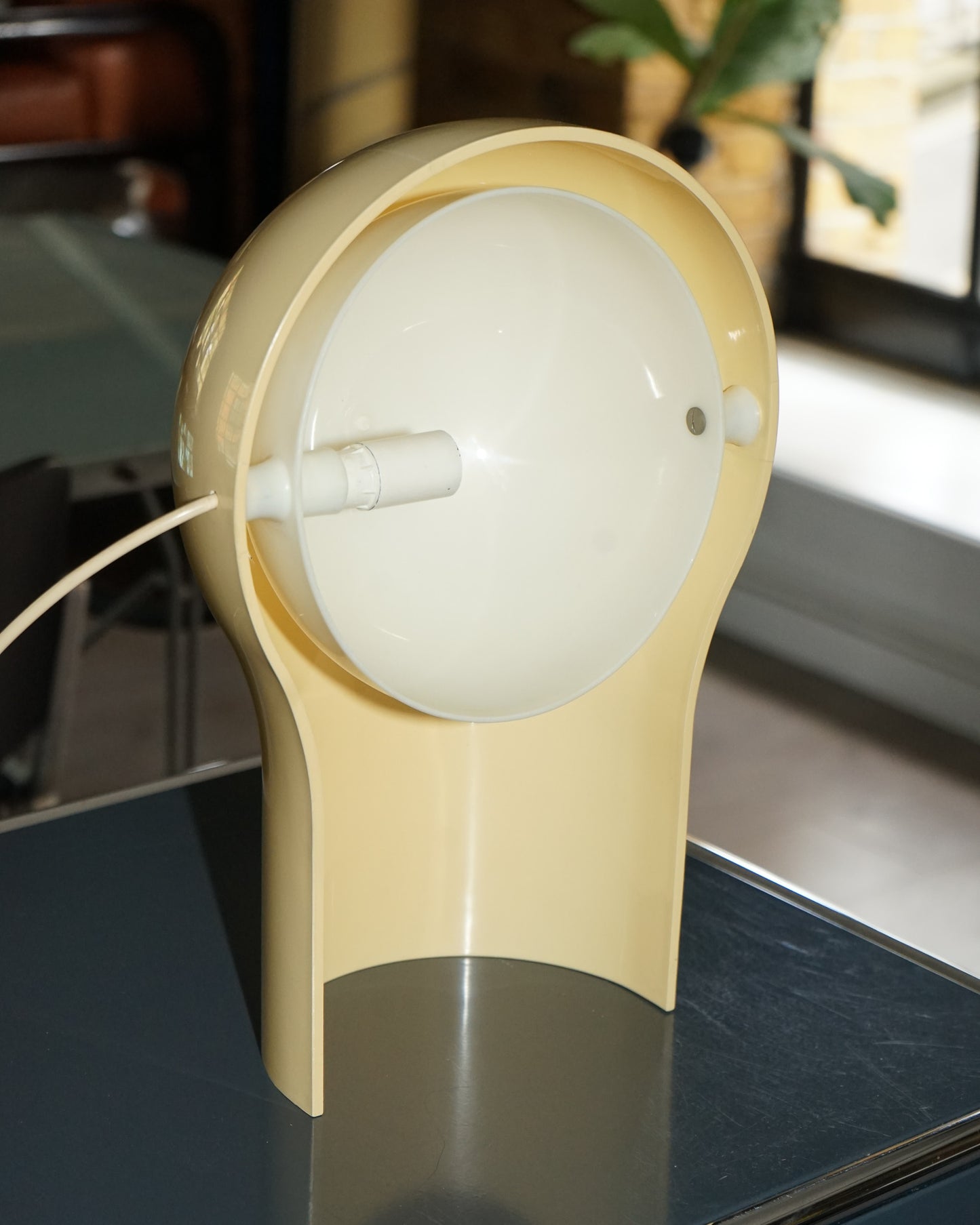 Telegona Lamp – Artemide - in the corner shop