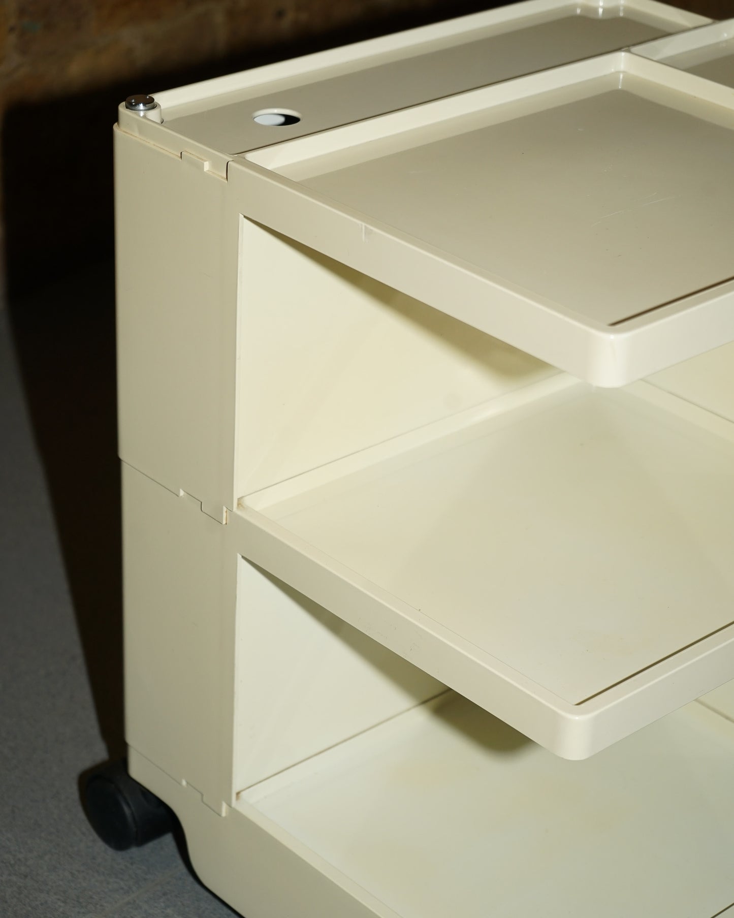 Boby Trolley – Bieffeplast - in the corner shop
