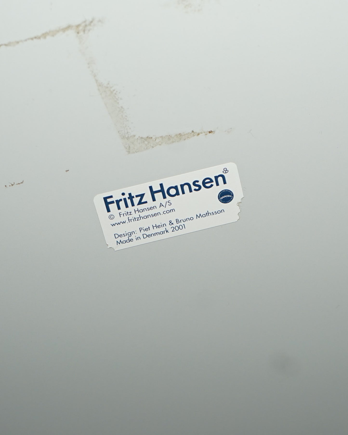 Super-Elliptical Dining Table – Fritz Hansen - in the corner shop