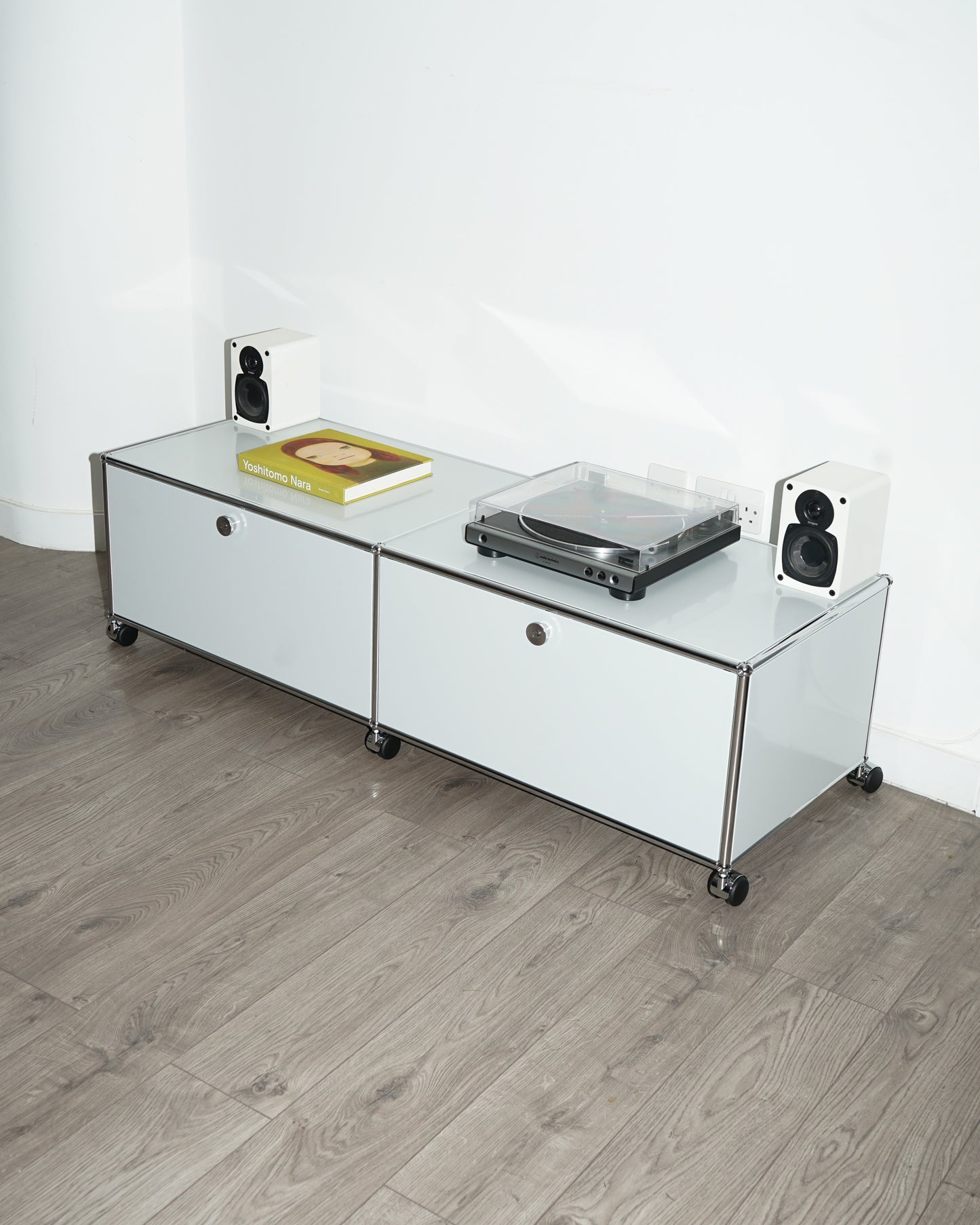 Low Board – USM Haller