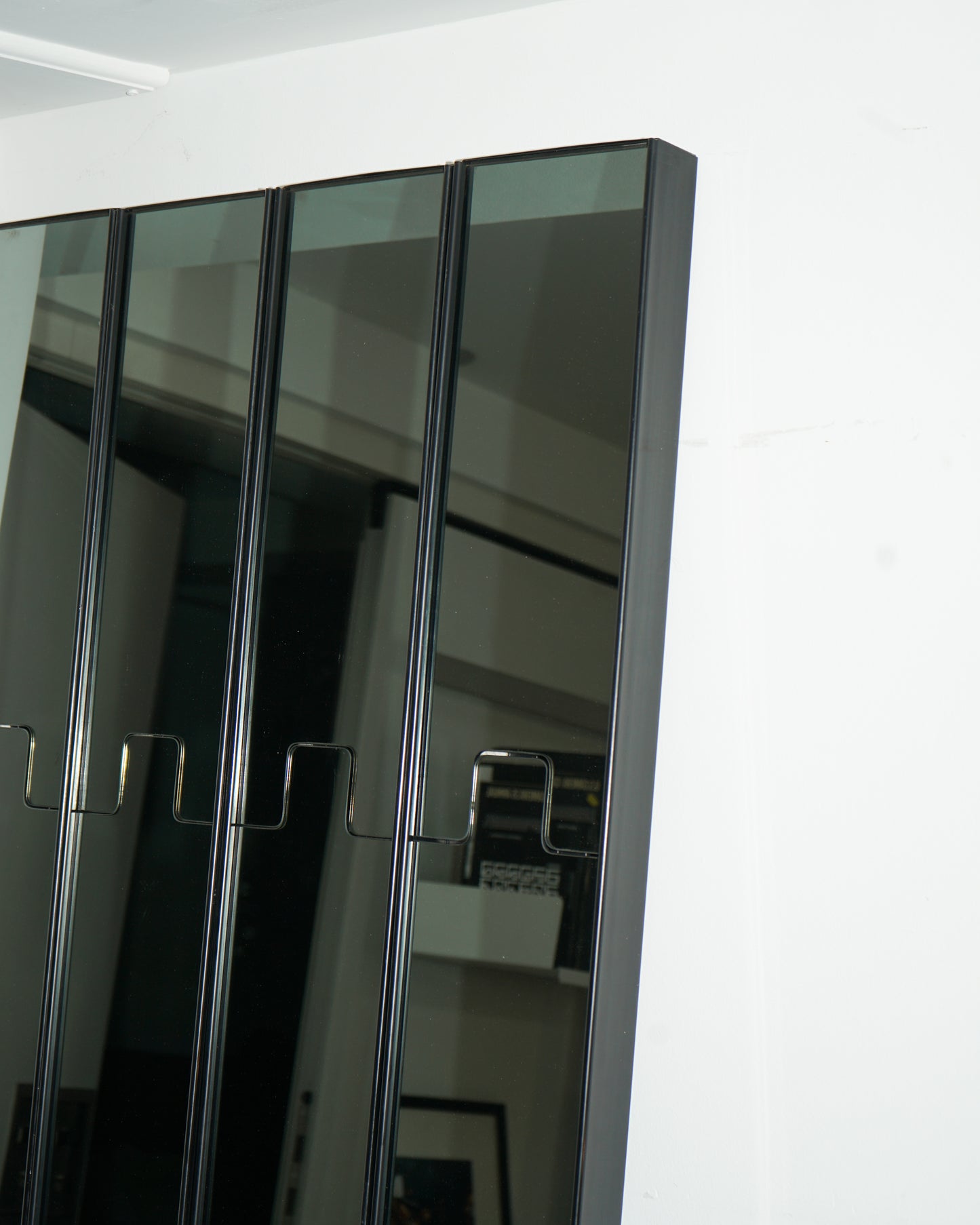 'Gronda' Mirrors – Elco