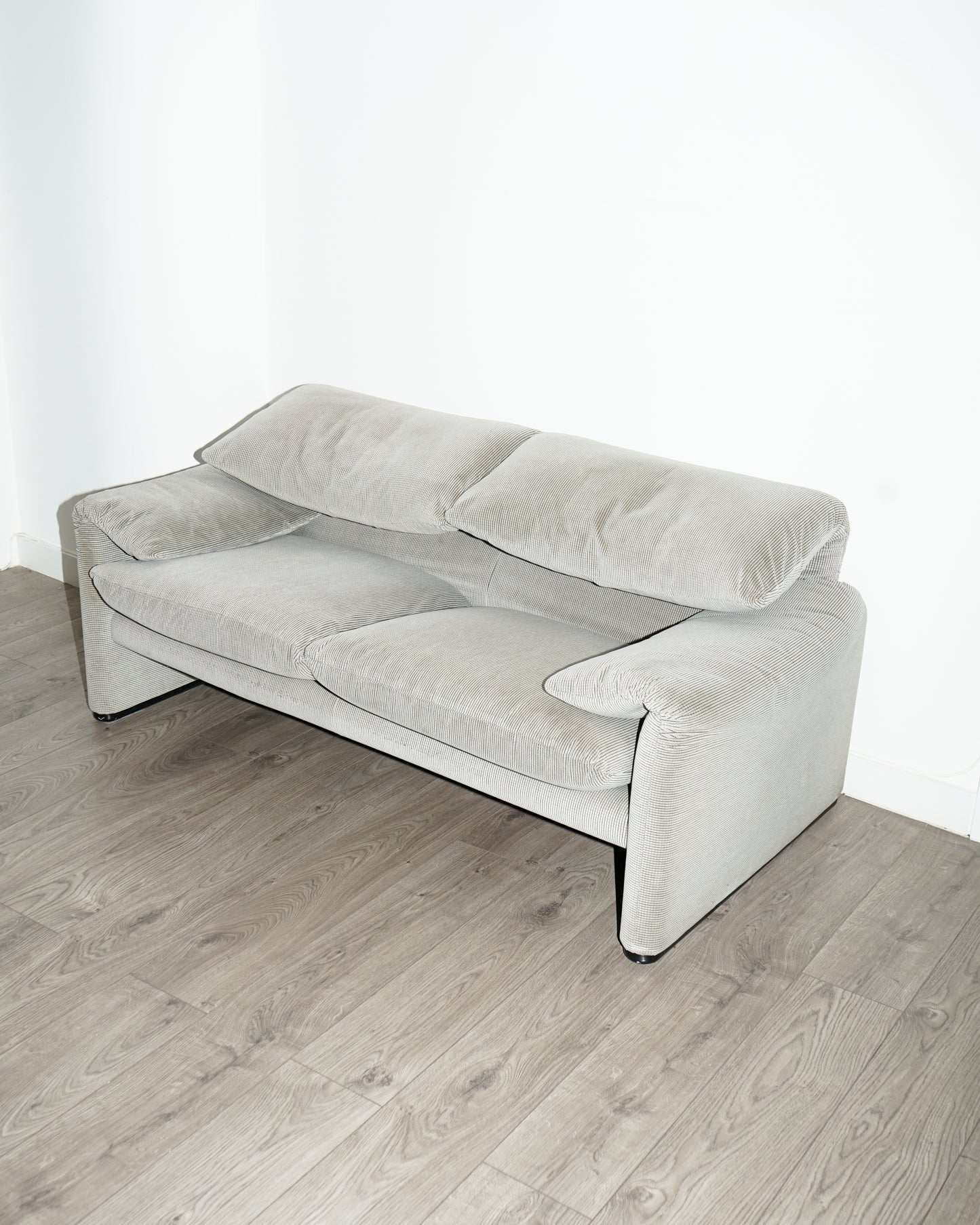 Light Grey Two Seater Maralunga Sofa – Cassina
