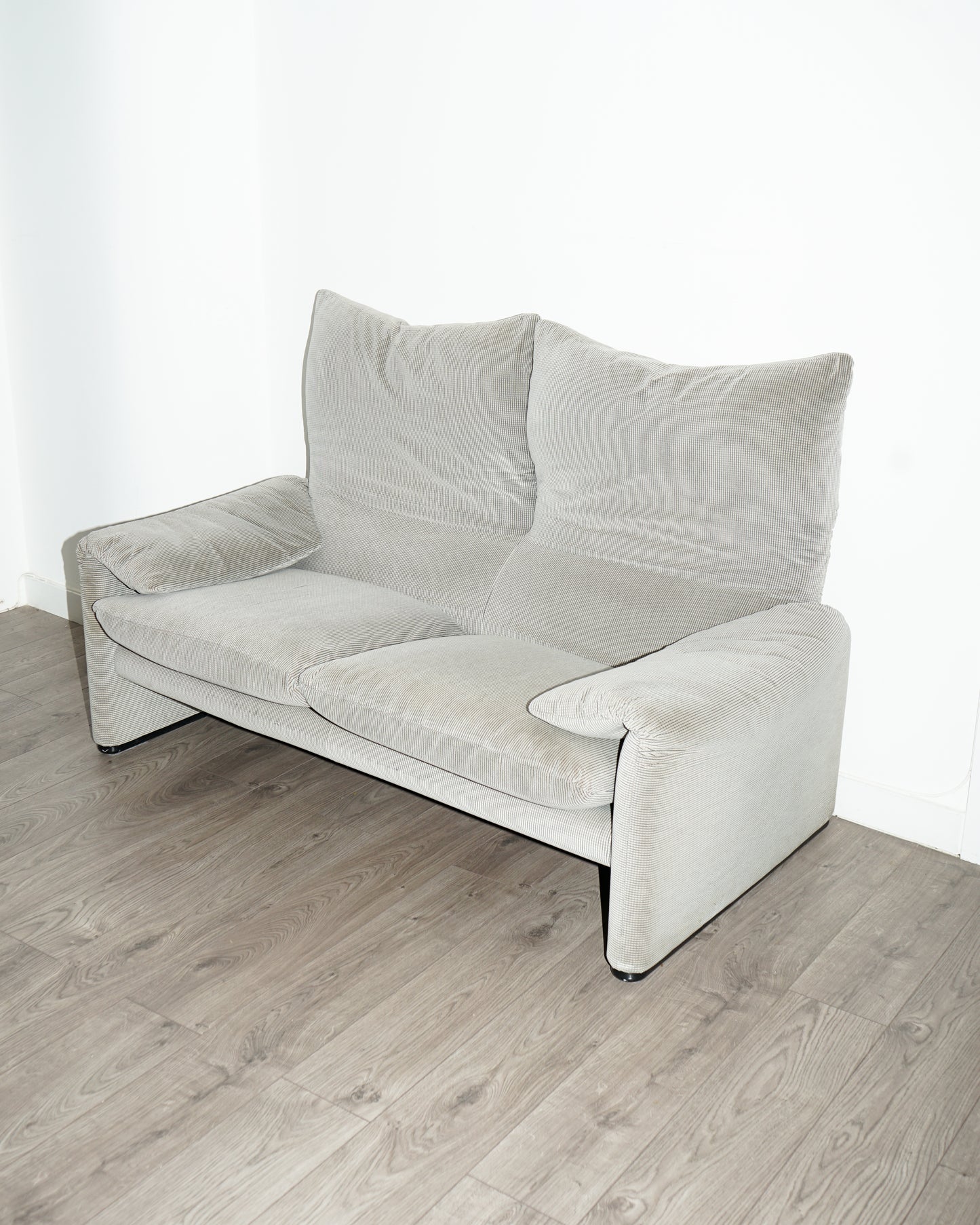 Light Grey Two Seater Maralunga Sofa – Cassina