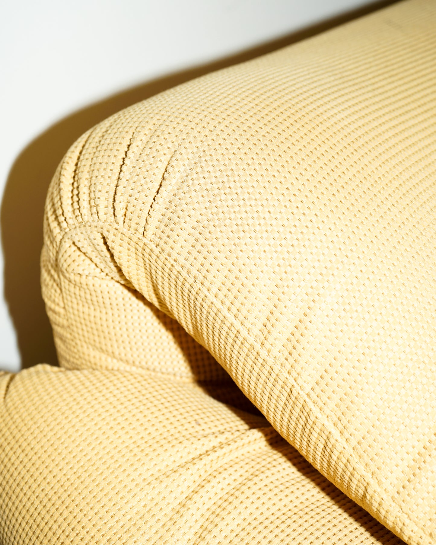 Butter Yellow Two Seater Maralunga Sofa – Cassina