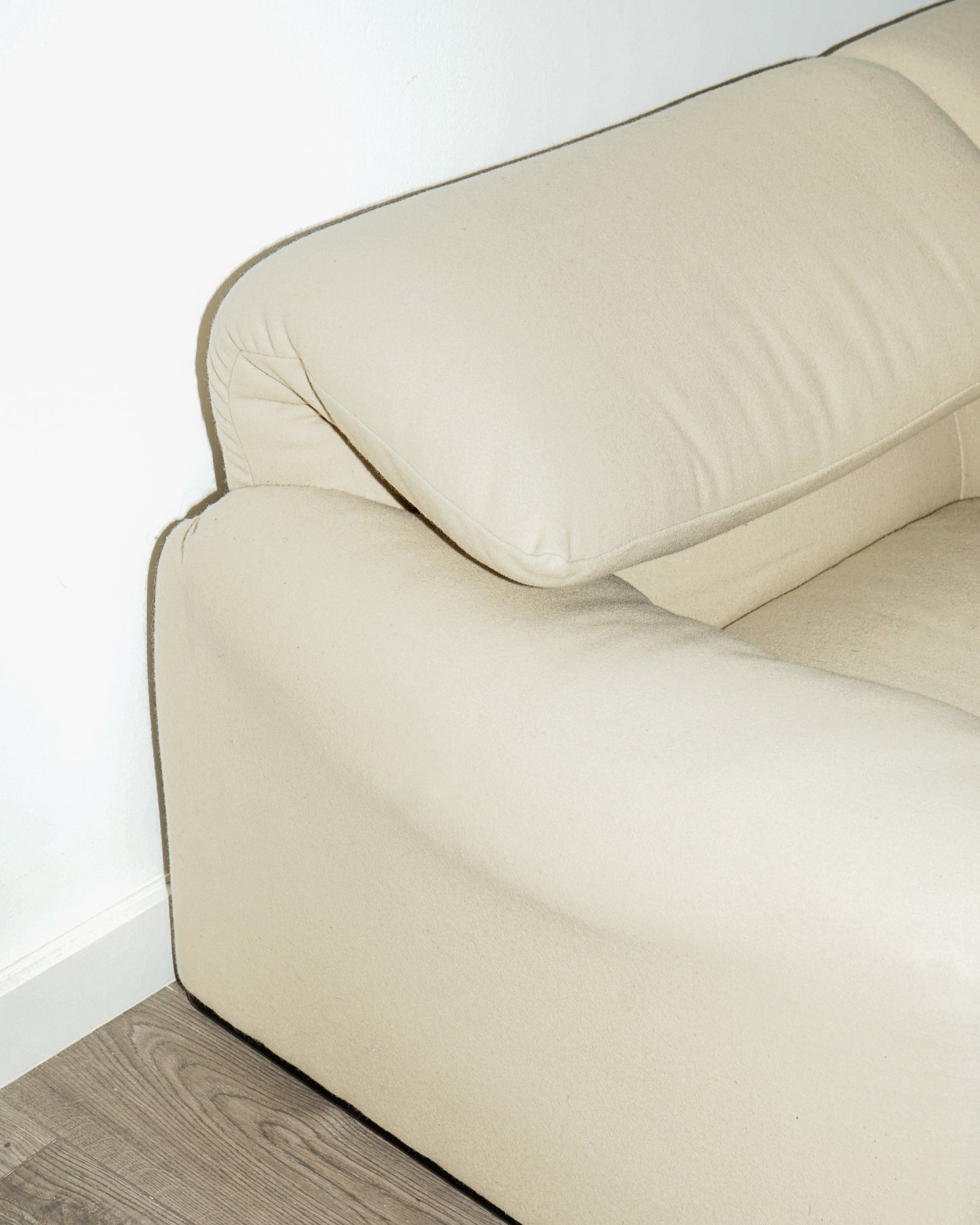 Cream Two Seater Maralunga Sofa – Cassina
