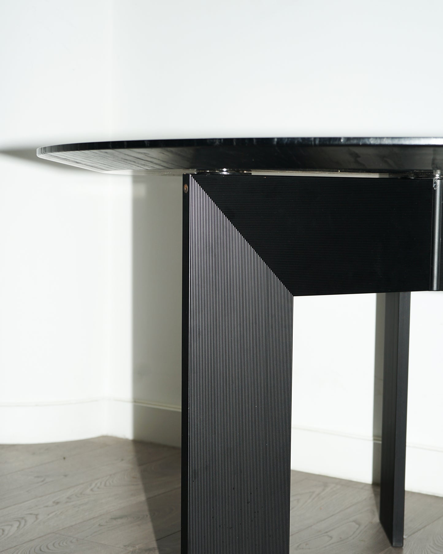 Ypsilon Dining Table – Cini Boeri