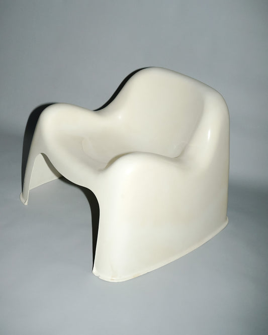 Toga Chair – Artemide - in the corner shop