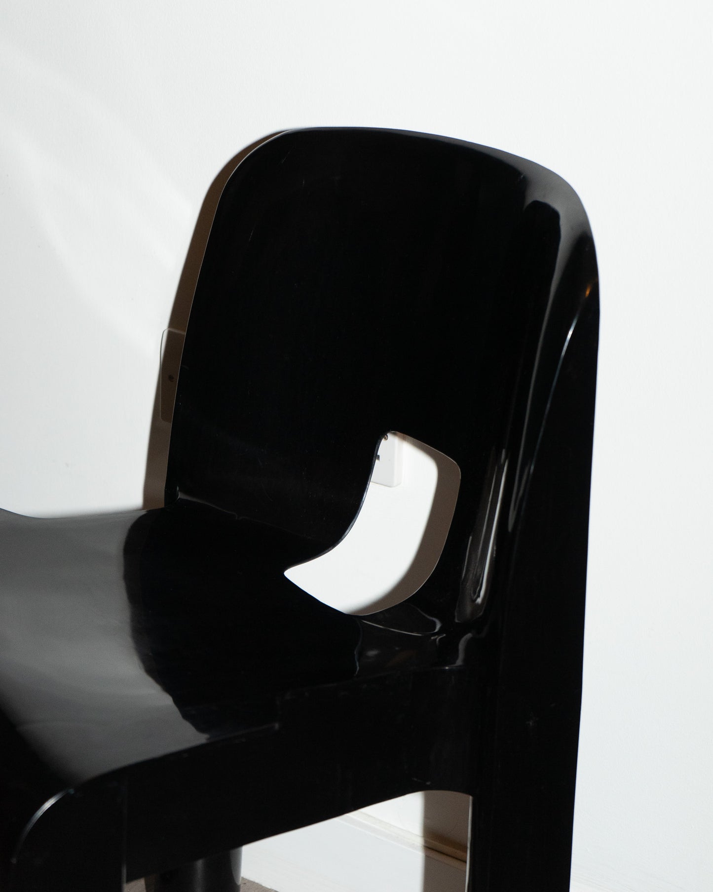 860/861 Universal Chair – Kartell - in the corner shop