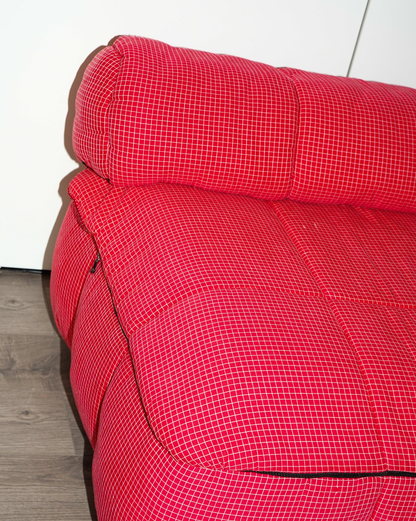 Strips Sofa and Sofa bed – Arflex - in the corner shop