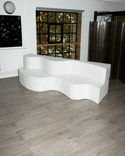 White Superonda Sofa –– Archizoom