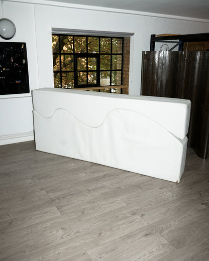 White Superonda Sofa –– Archizoom